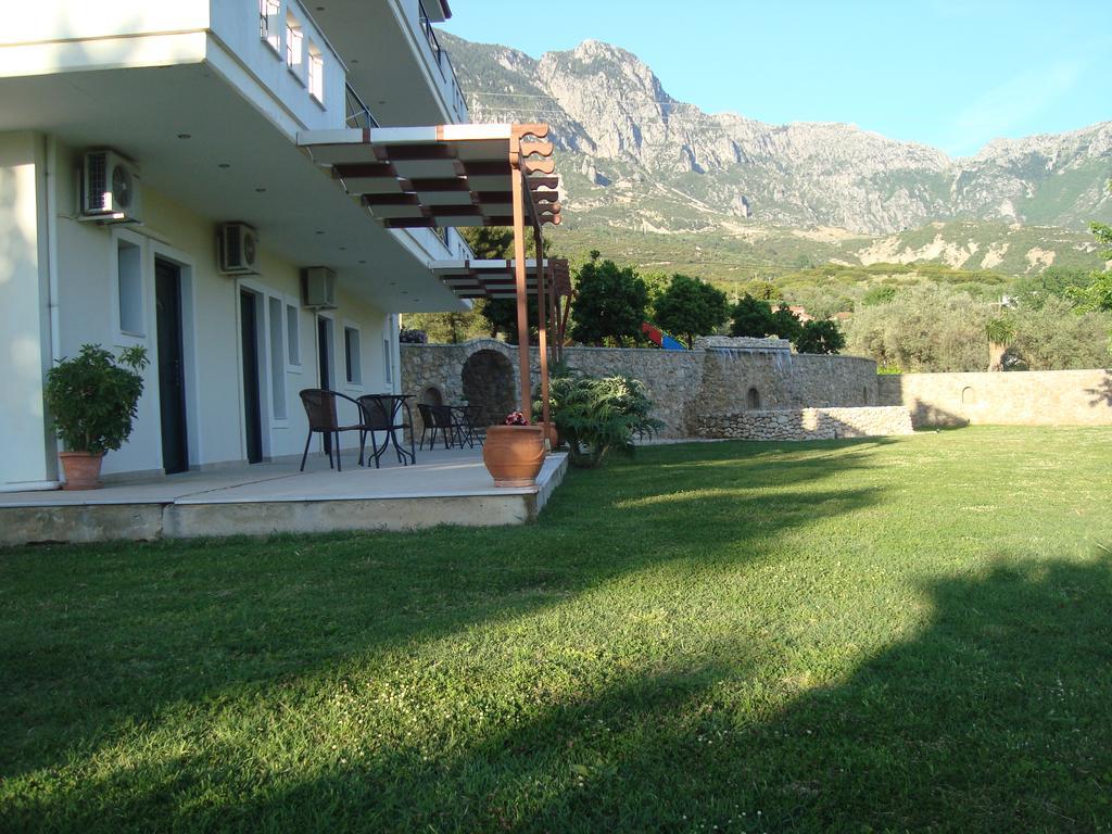 Kourtis Apartment Paramythia Exterior foto